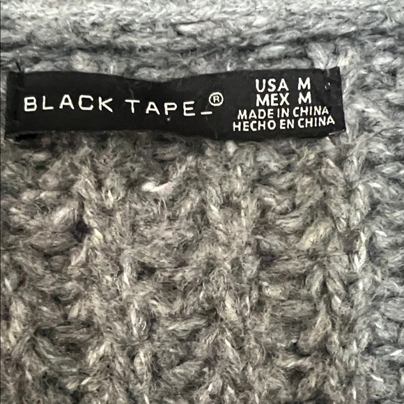 🎉 2/$20🎉 Charcoal Knit Cardigan - Picture 2 of 3